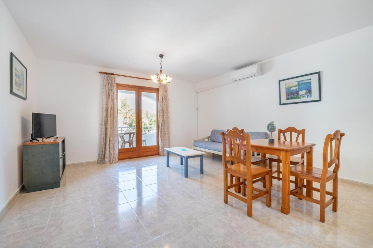 Apartamentos Karin 1ºa Cala d'Or  Exterior photo